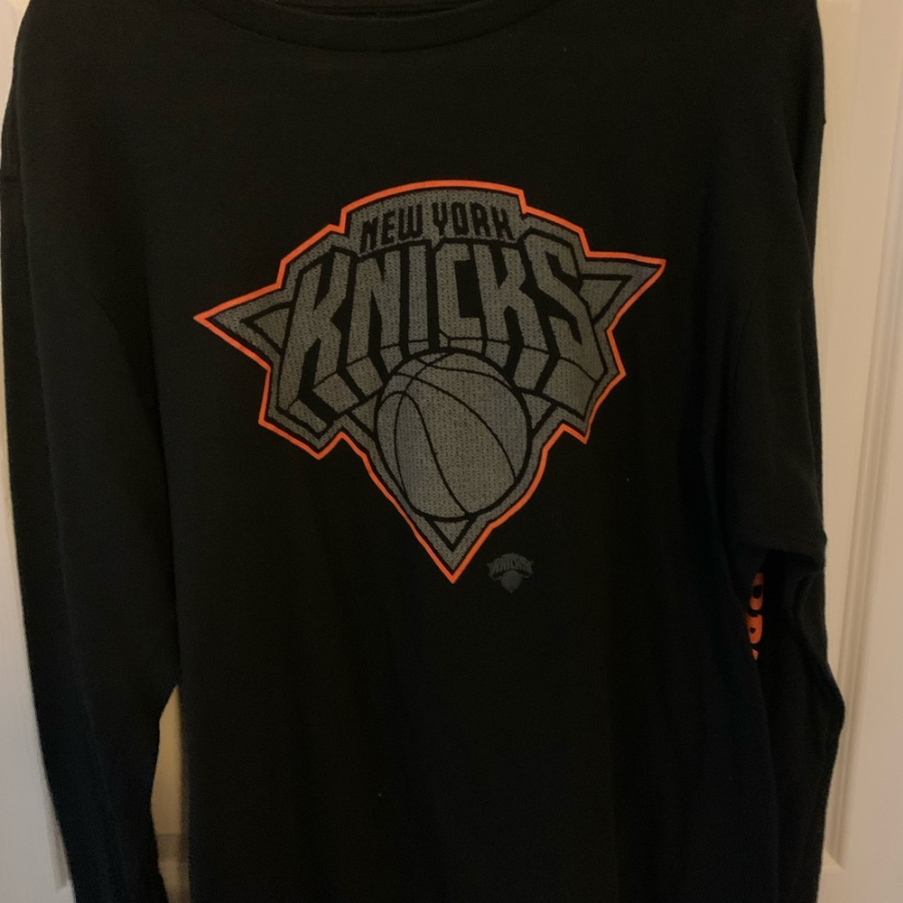 Knicks Long Sleeve Shirt Size XL